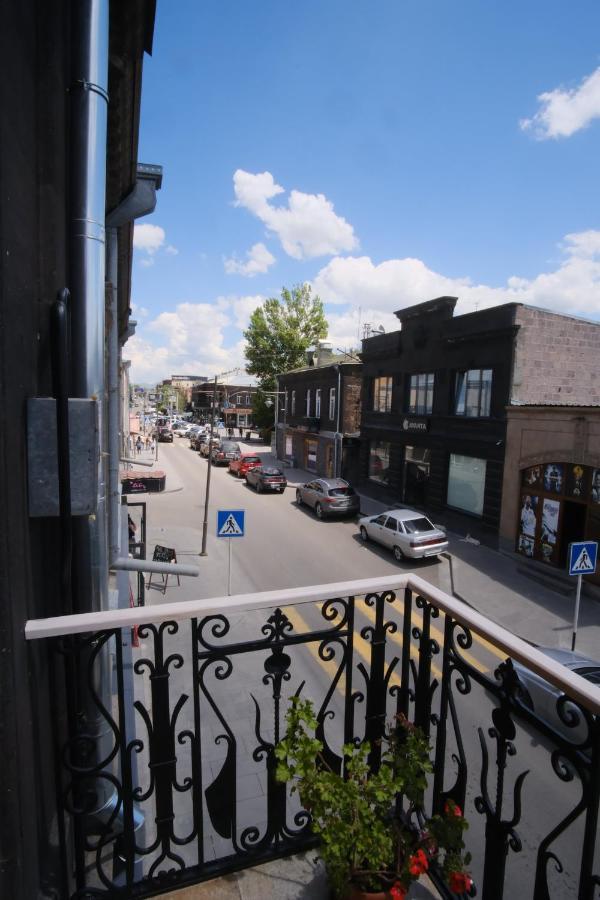 Toon 55 Hotel Gyumri Exterior photo